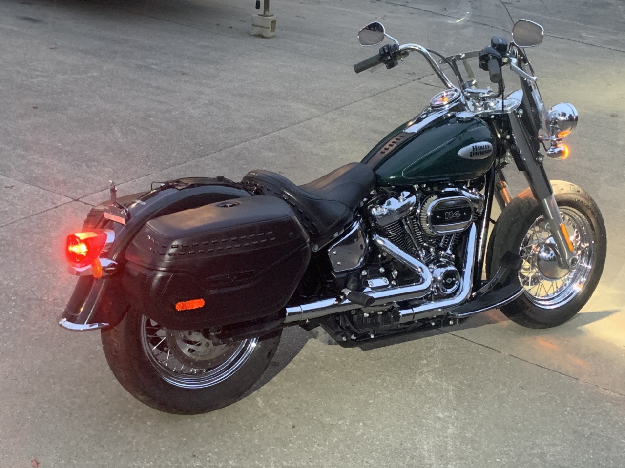 2024 Harley-Davidson FLHCS Heritage Classic